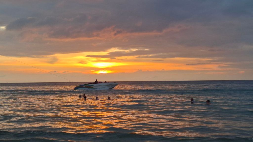 Phuket Karon Beach day 2