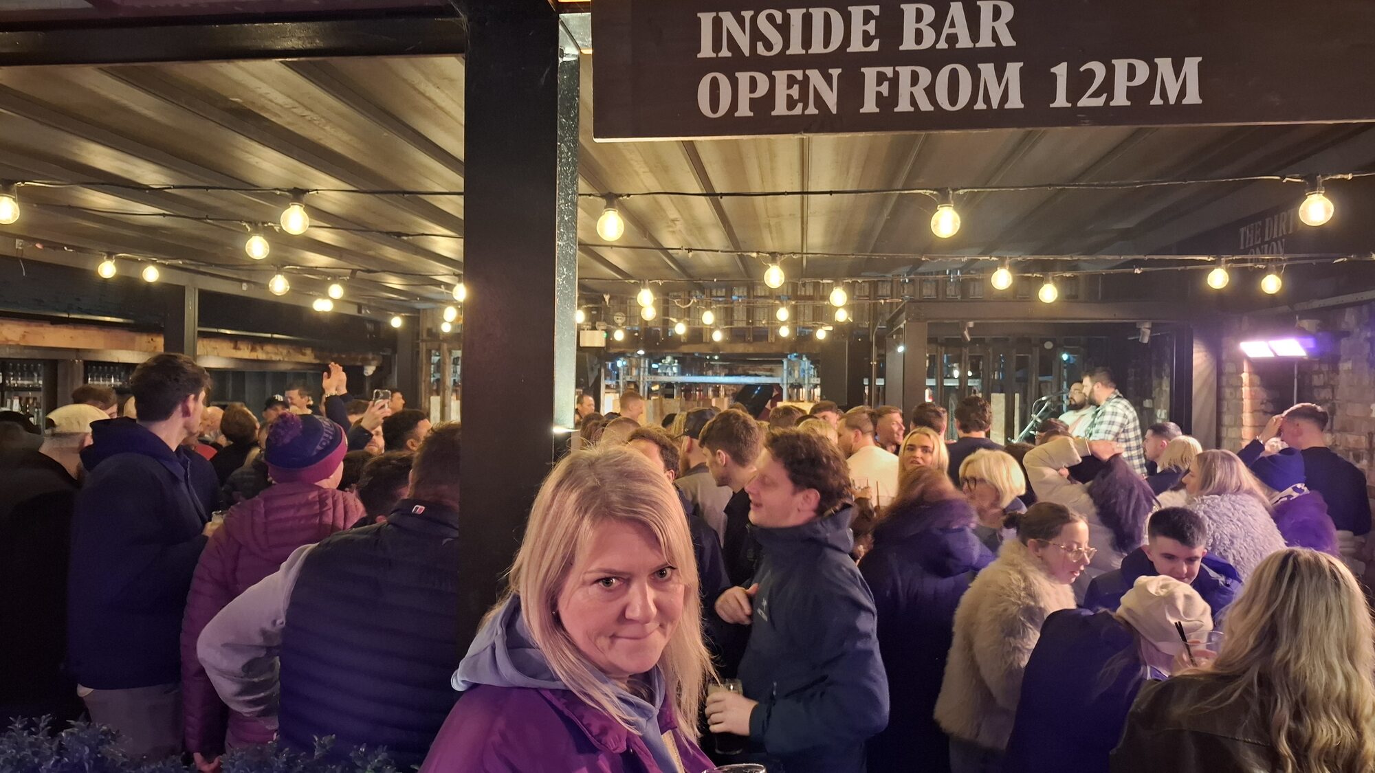 The crowd inside The Dirty Onion & Yardbird