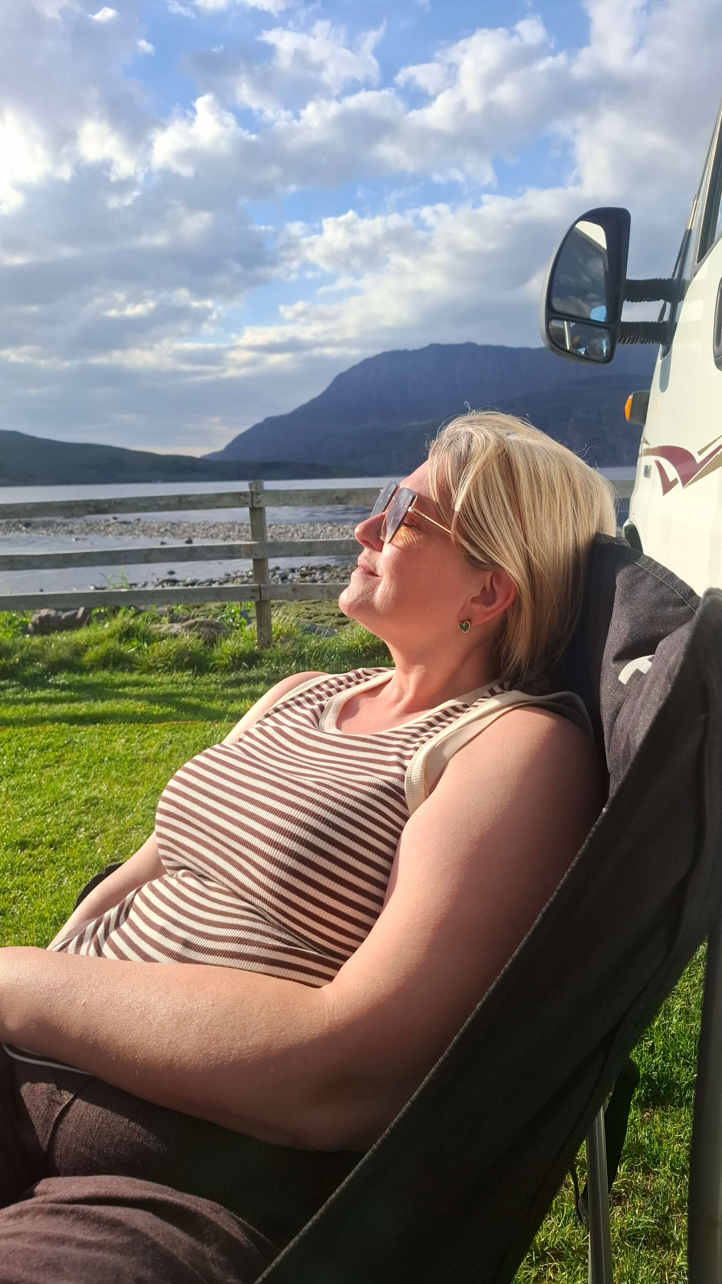 Homemade burgers by the loch