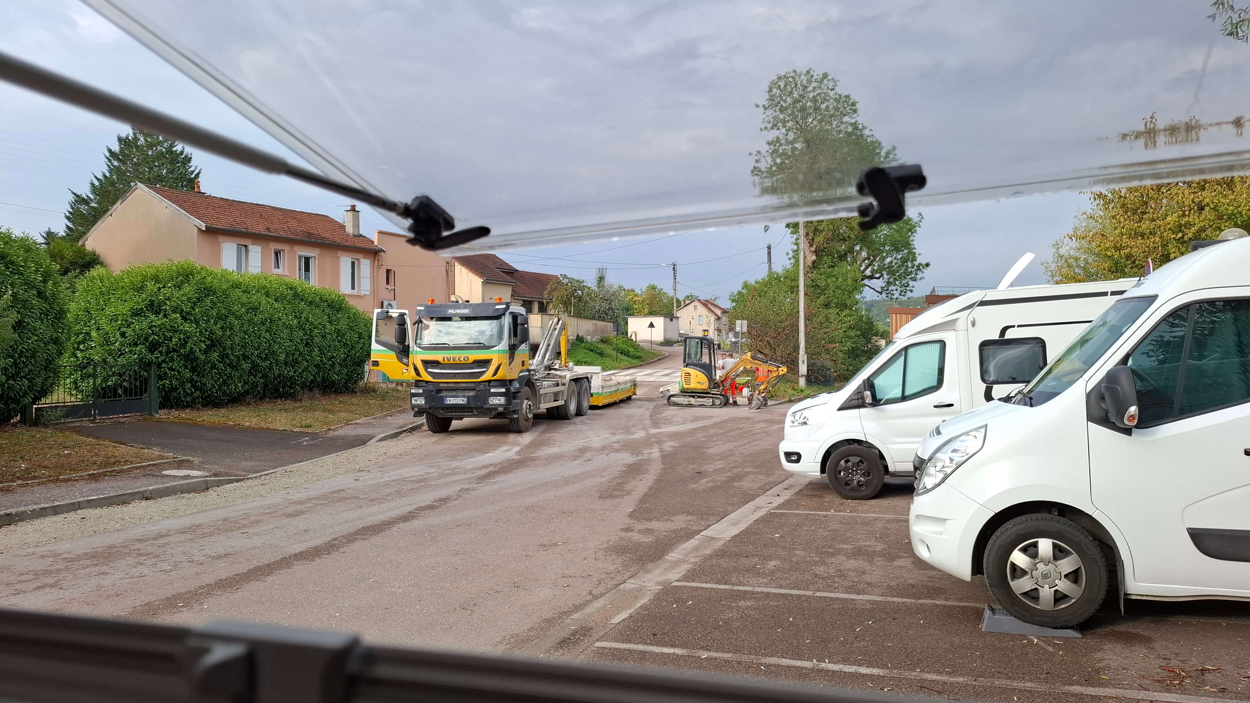 Workmen blocking the aire entrance