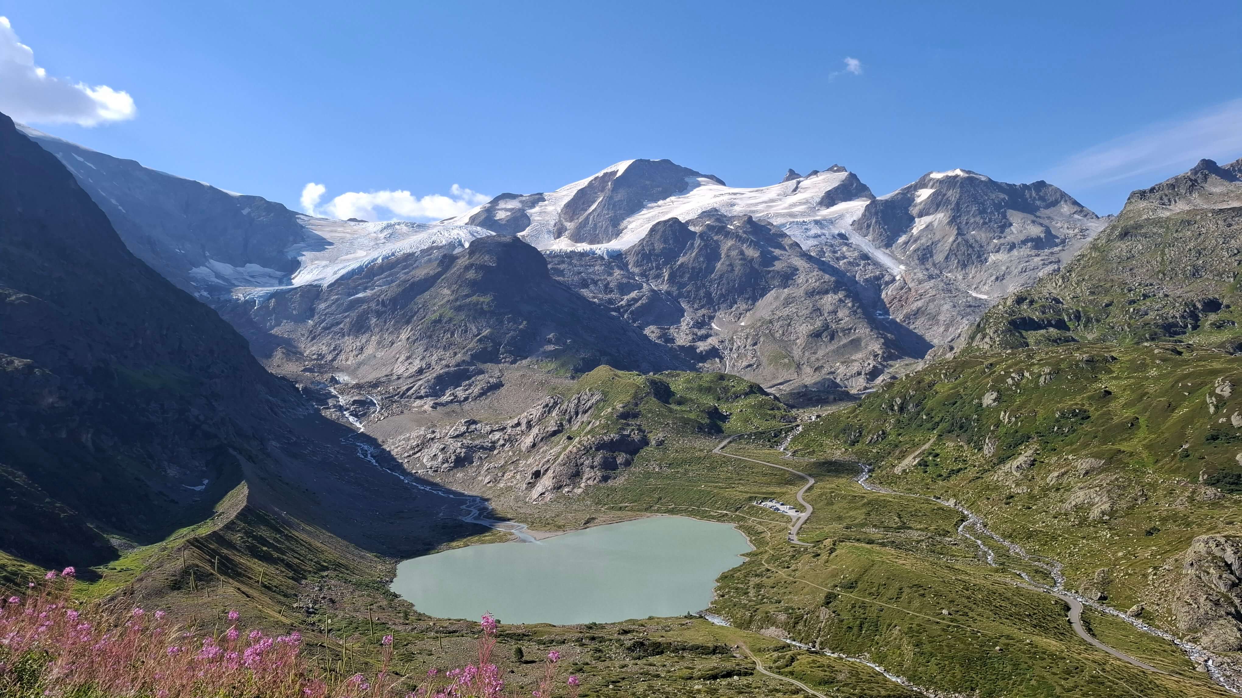High elevation views along Susten Pass