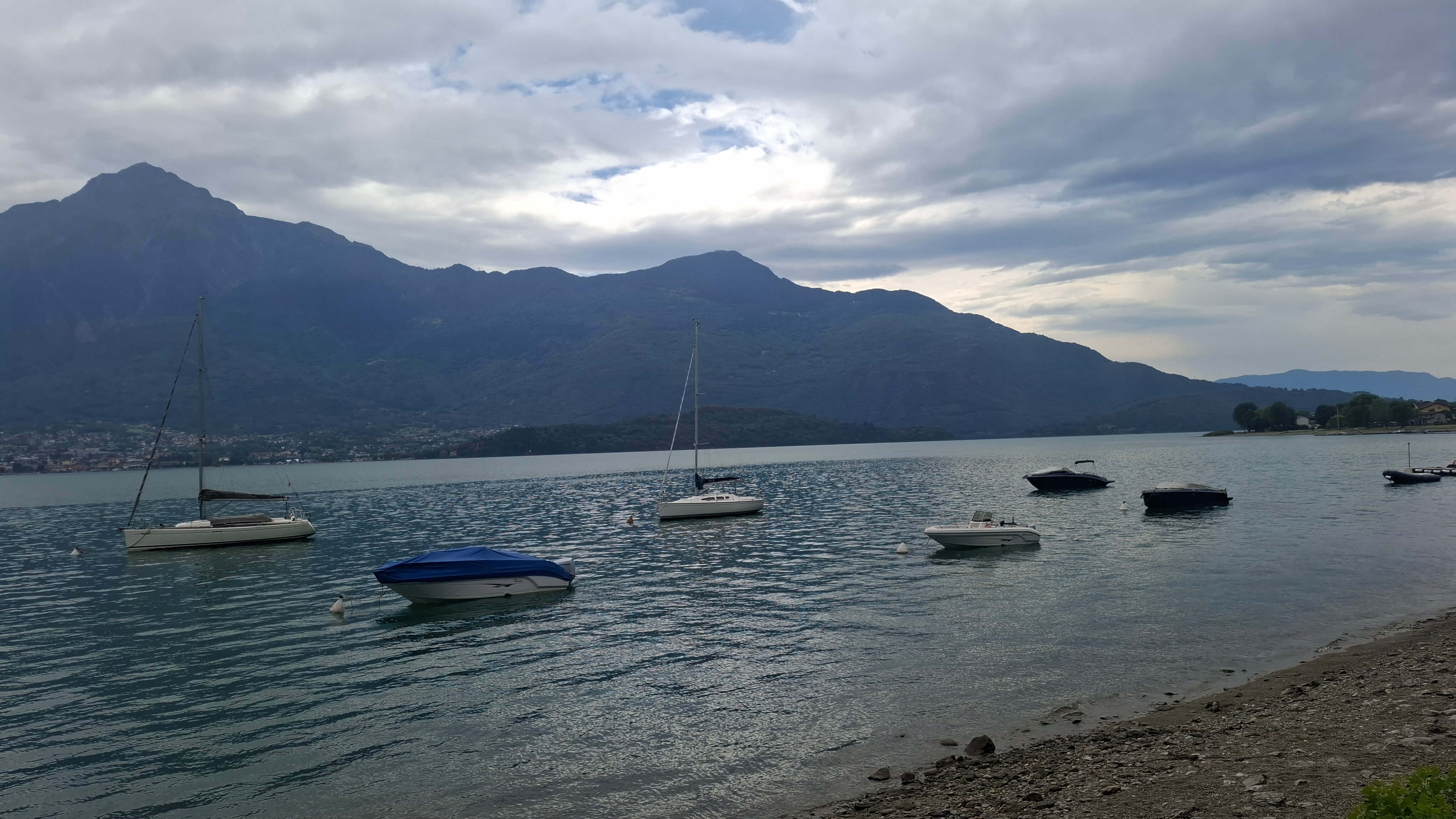 Custom bike path along northern Lake Como